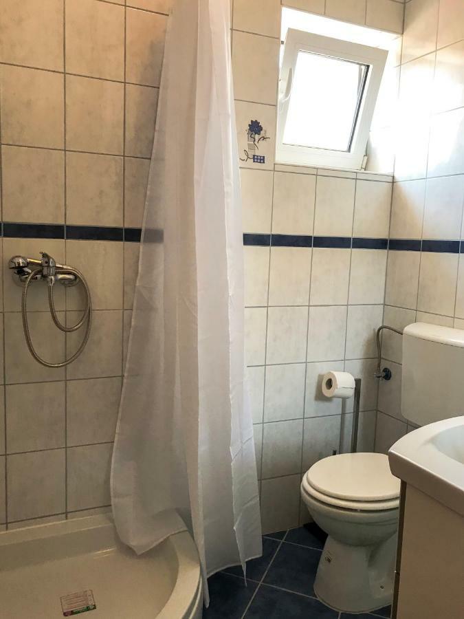 Mr. Hall Apartments Barbat na Rabu Eksteriør billede
